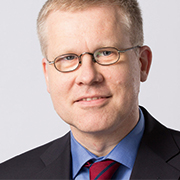Dr. Christoph Balz - Volkswirtschaftliche Analyse, Commerzbank
